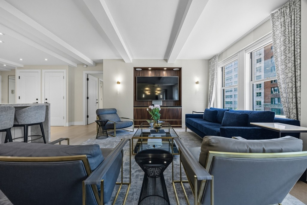 433 West 34th Street Clinton New York NY 10001