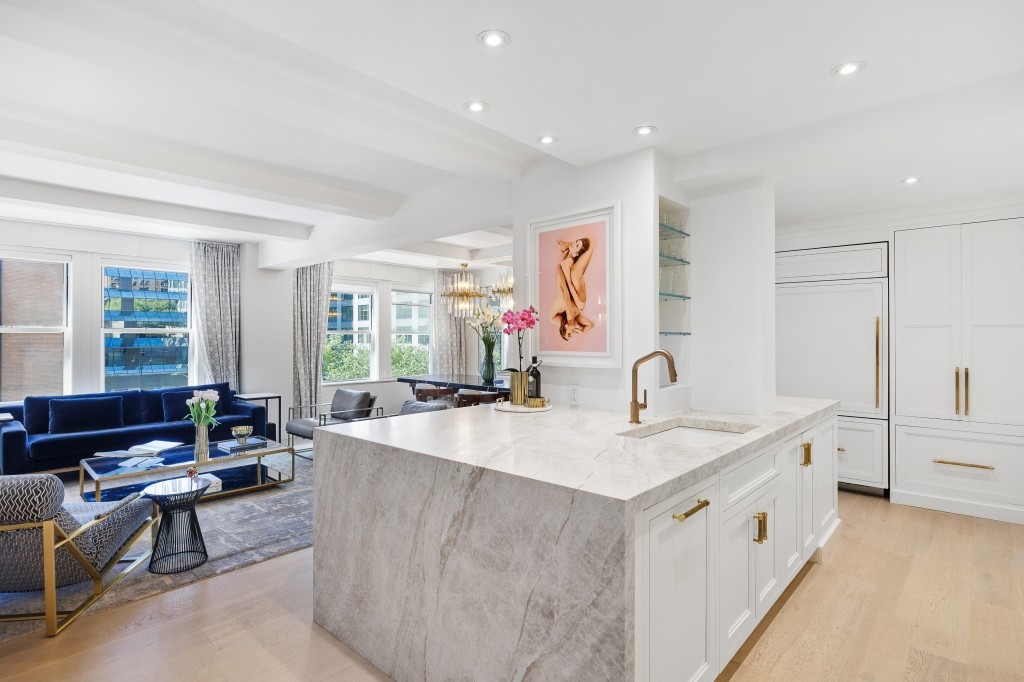 433 West 34th Street Clinton New York NY 10001