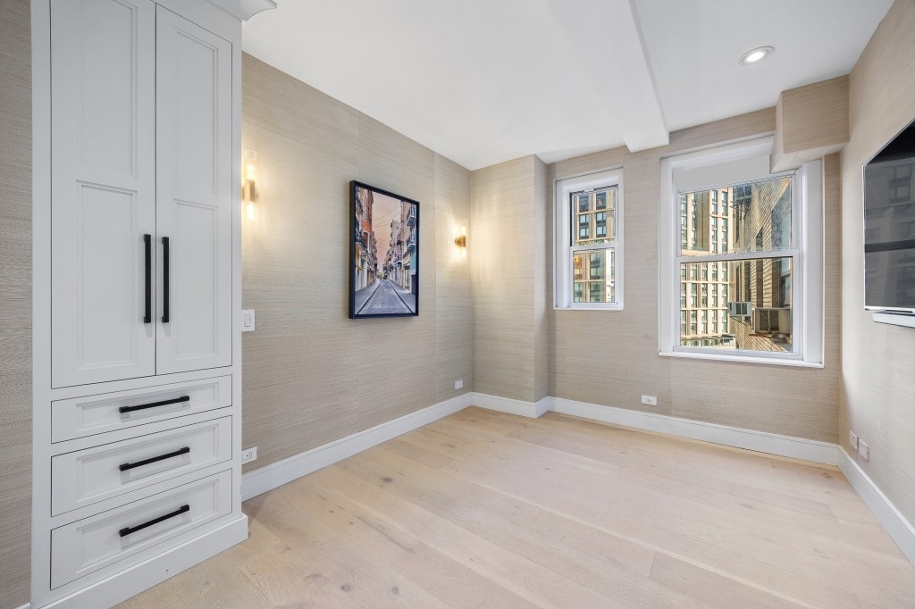433 West 34th Street 4ABC Clinton New York NY 10001