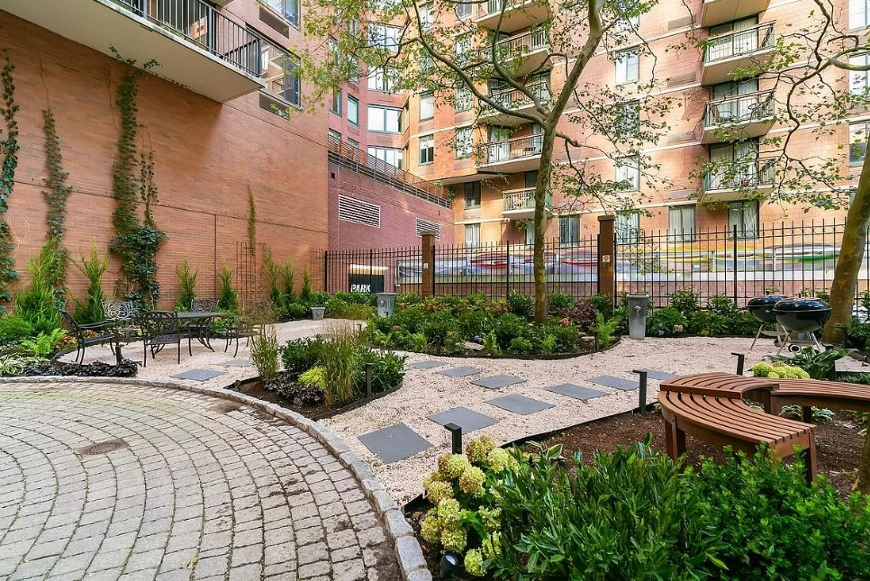 300 Albany Street 6G Battery Park City New York NY 10280