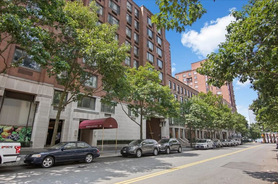 300 Albany Street 6G Battery Park City New York NY 10280