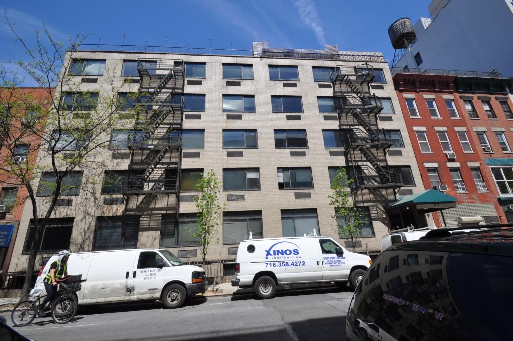 1 Bedroom Rental – 365 WEST 52ND STREET, #1B