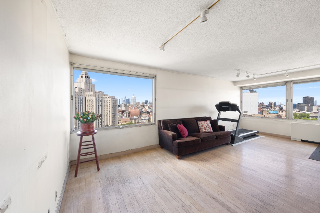 170 Park Row 18B Chinatown New York NY 10038