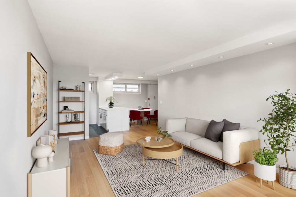 215 Park Row 12C Lower East Side New York NY 10038