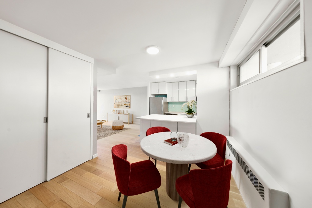 215 Park Row 12C Lower East Side New York NY 10038