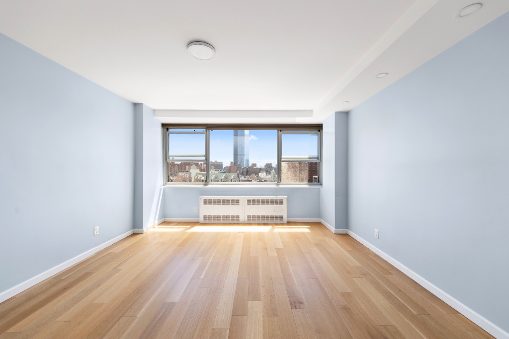 215 Park Row 12C Lower East Side New York NY 10038