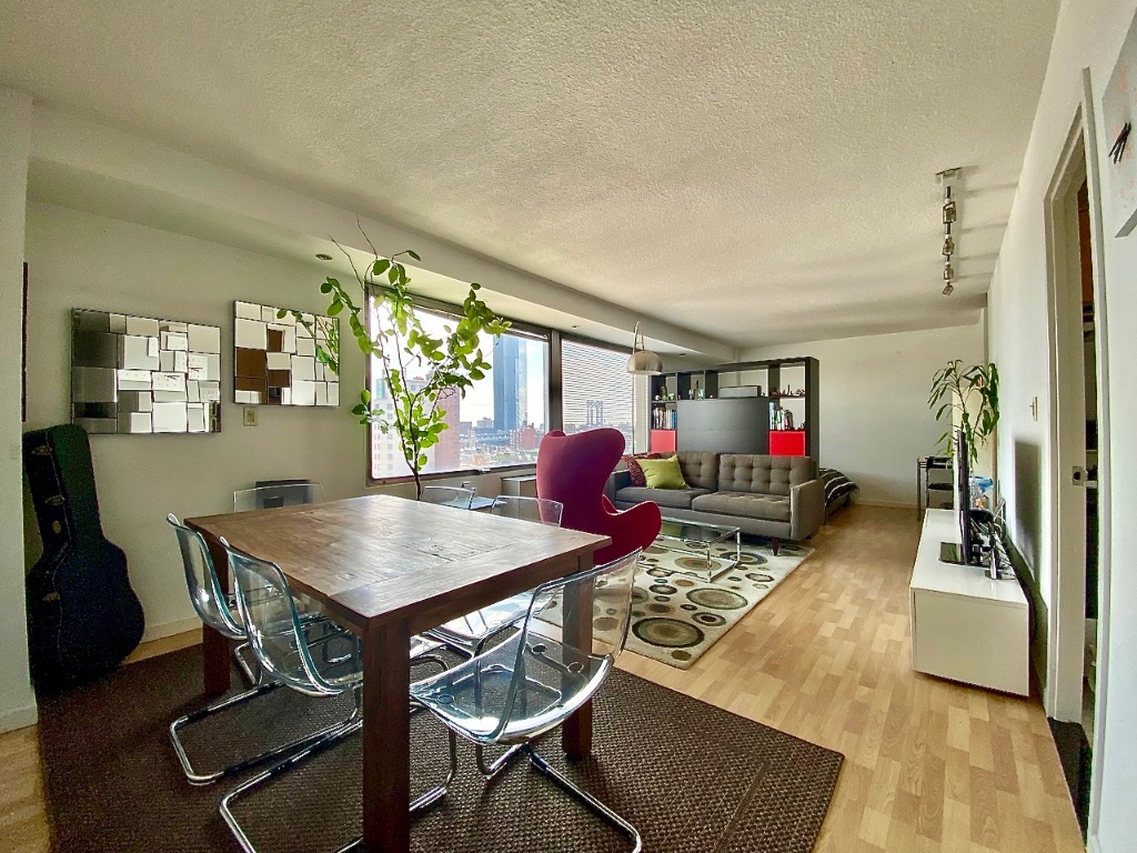180 Park Row 15E Chinatown New York NY 10038