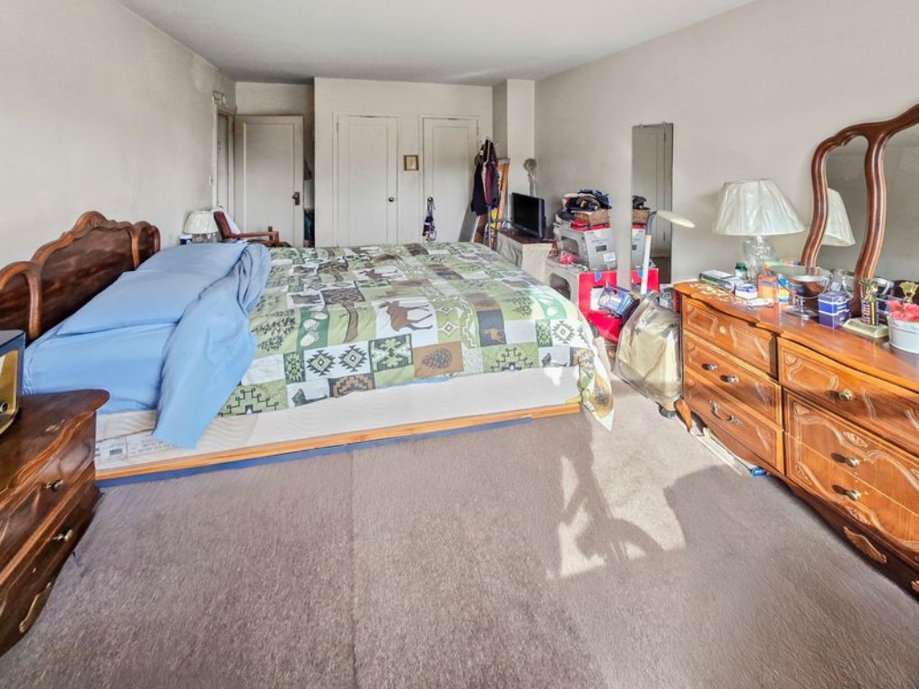 210 Clinton Avenue 4H Clinton Hill Brooklyn NY 11205