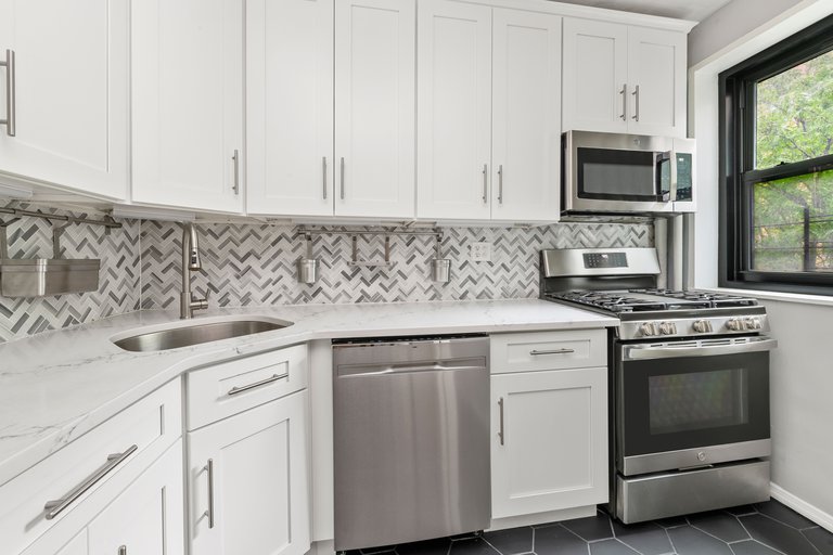 201 Clinton Avenue 7h Clinton Hill Brooklyn NY 11205