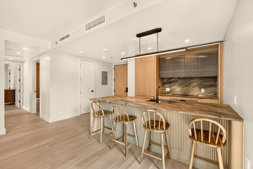 499 Ninth Avenue Clinton New York NY 10018