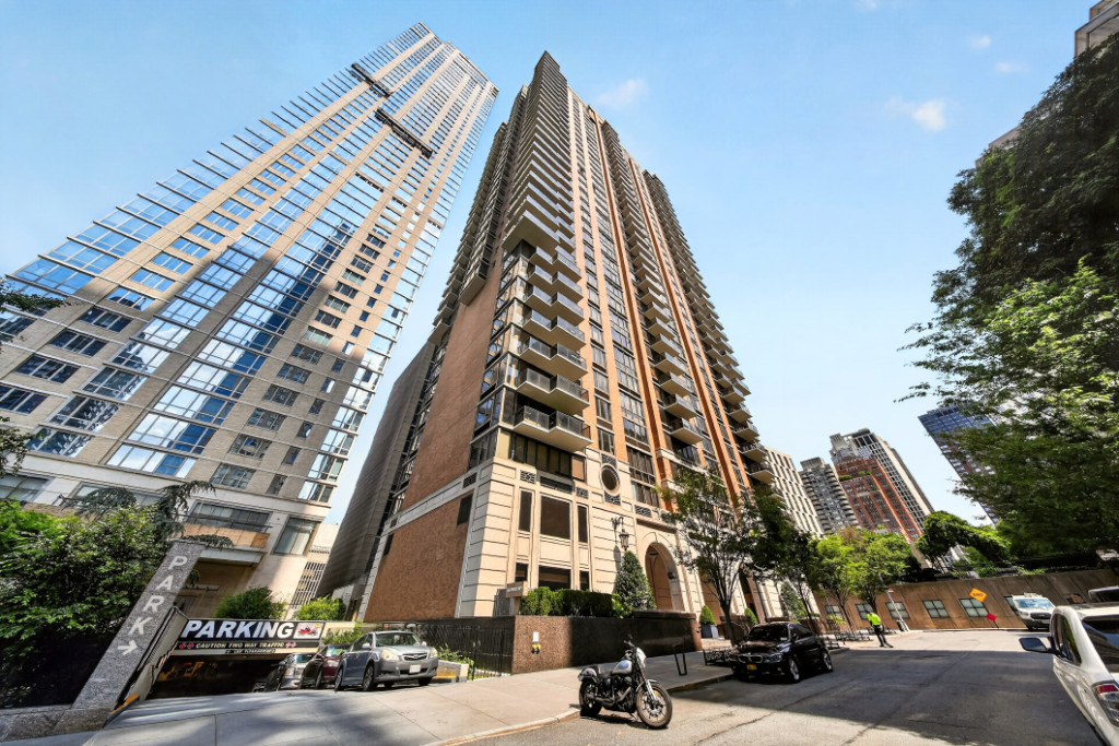161 West 61st Street 4H Lincoln Square New York NY 10023