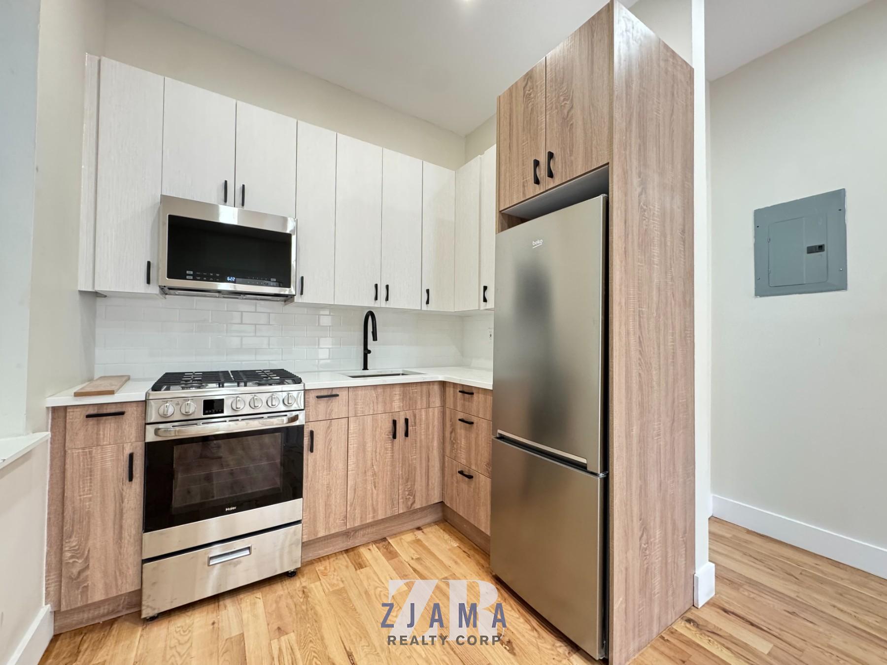 735 Rogers Avenue, Brooklyn, NY - 2,750 USD/ month