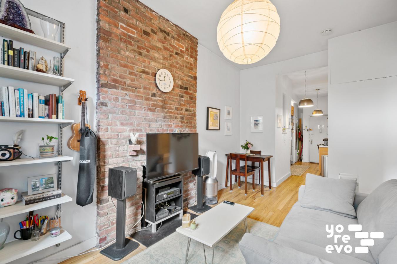 318 West 15th Street Chelsea New York NY 10011
