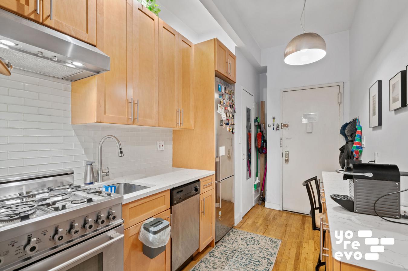318 West 15th Street Chelsea New York NY 10011