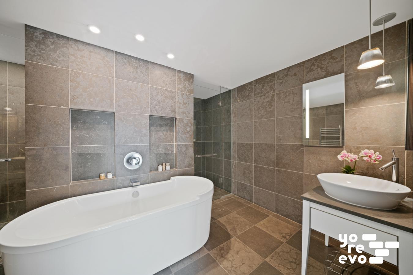 340 East 23rd Street 4M Gramercy Park New York NY 10010