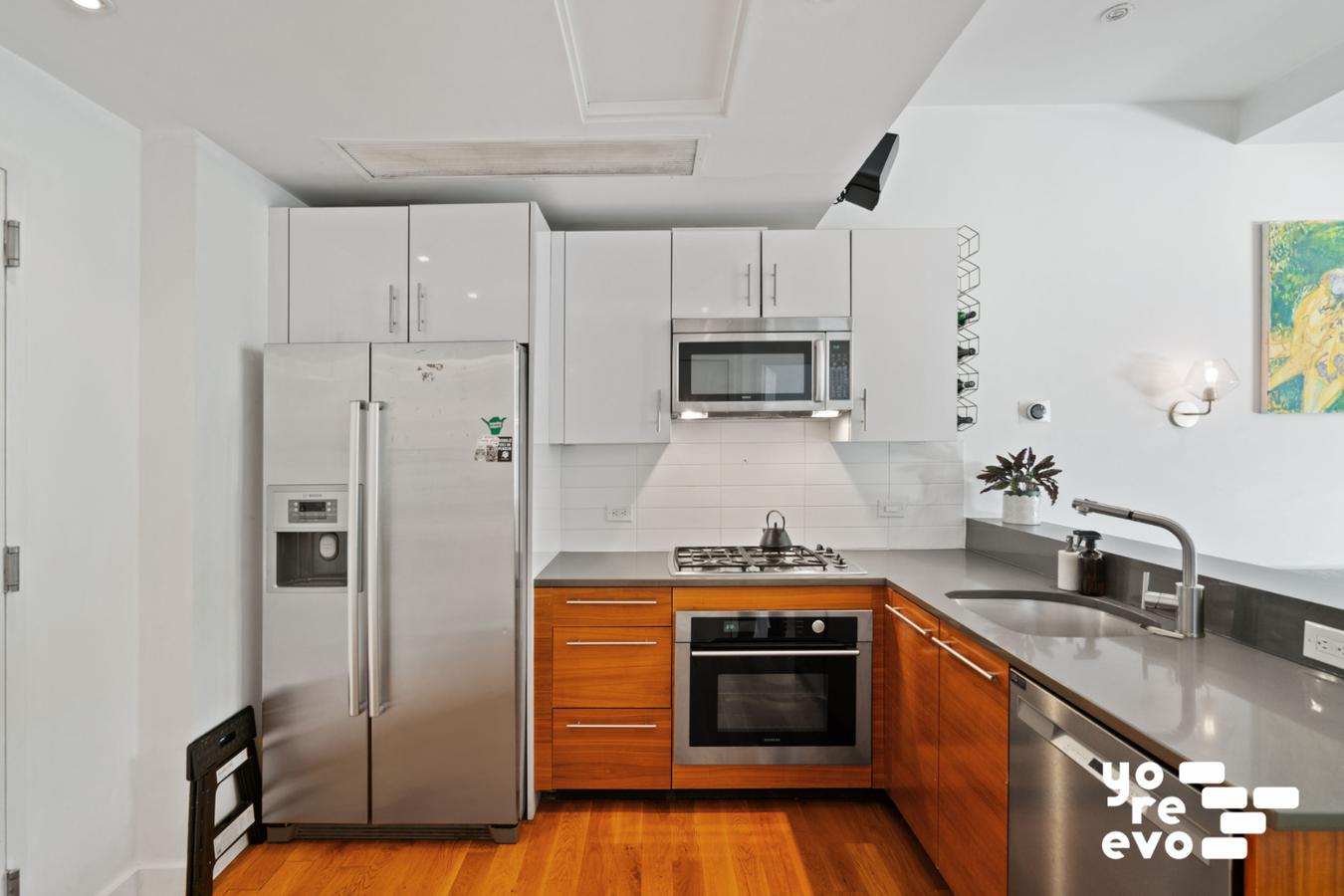 269 Kingsland Avenue 2B Greenpoint Brooklyn NY 11222