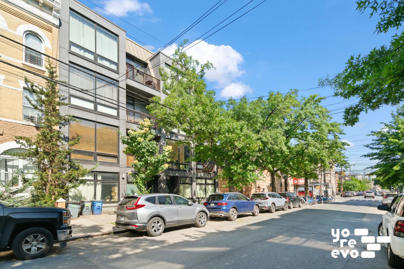 269 Kingsland Avenue 2B Greenpoint Brooklyn NY 11222