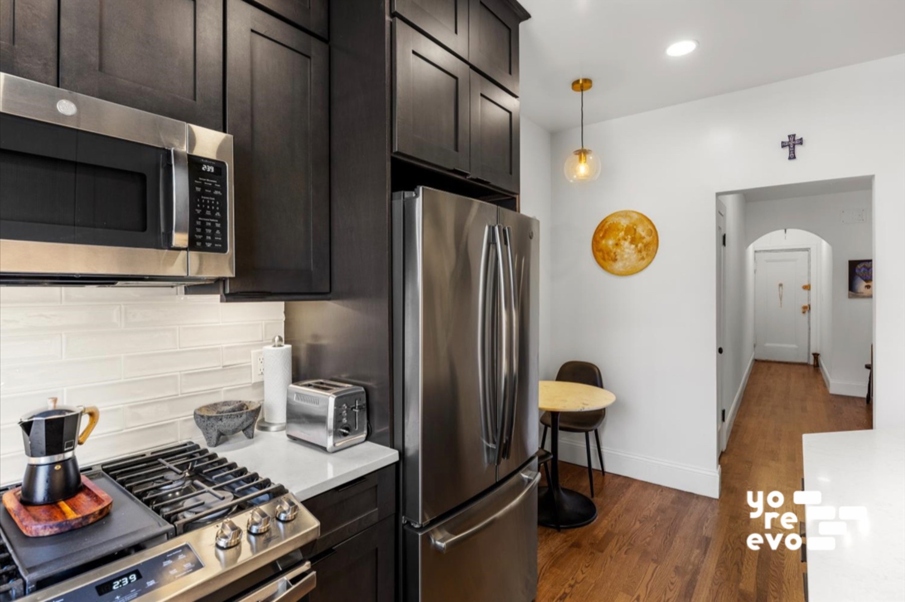 83-84 116th Street 4A Kew Gardens Queens NY 11418