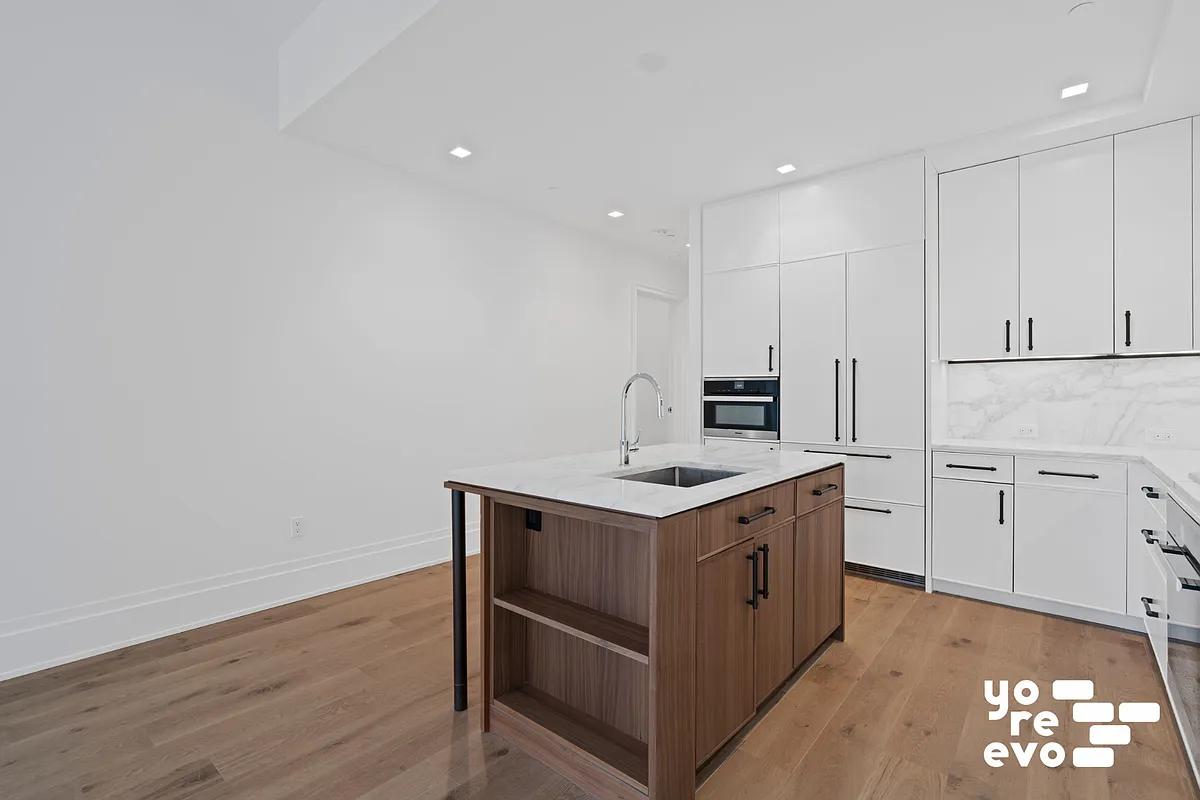25 Park Row Seaport District New York NY 10038