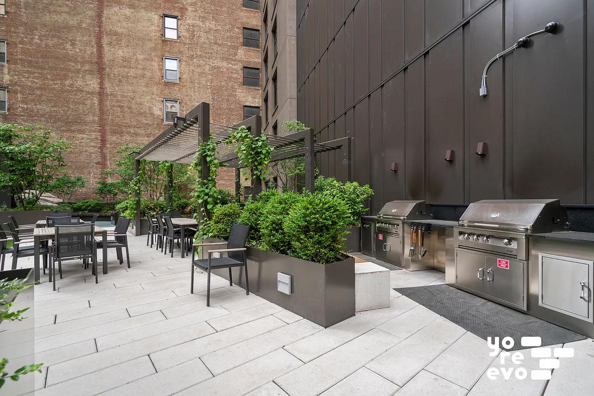 25 Park Row Seaport District New York NY 10038