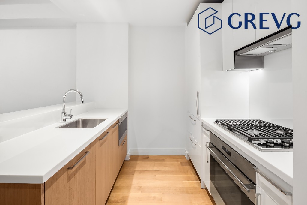 230 East 20th Street 52 Gramercy Park New York NY 10003