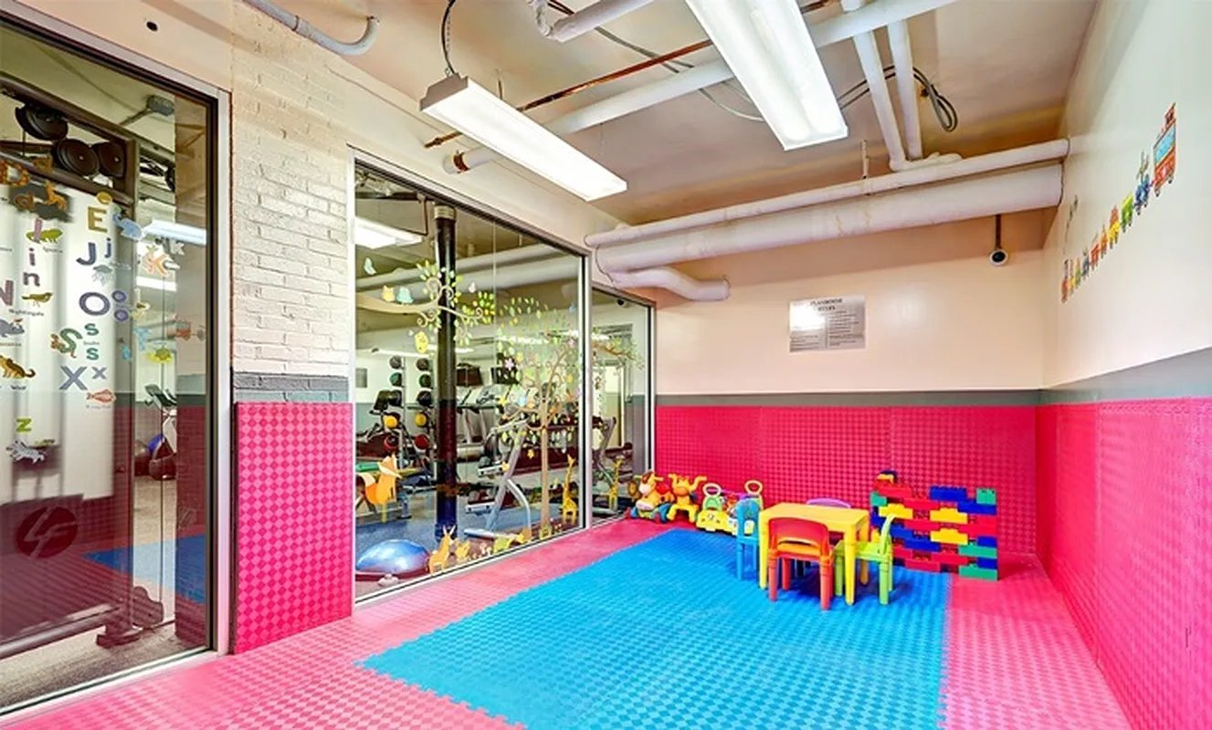 425 Riverside Drive 6J Morningside Heights New York NY 10025