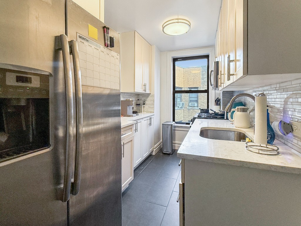 425 Riverside Drive 16H Morningside Heights New York NY 10025