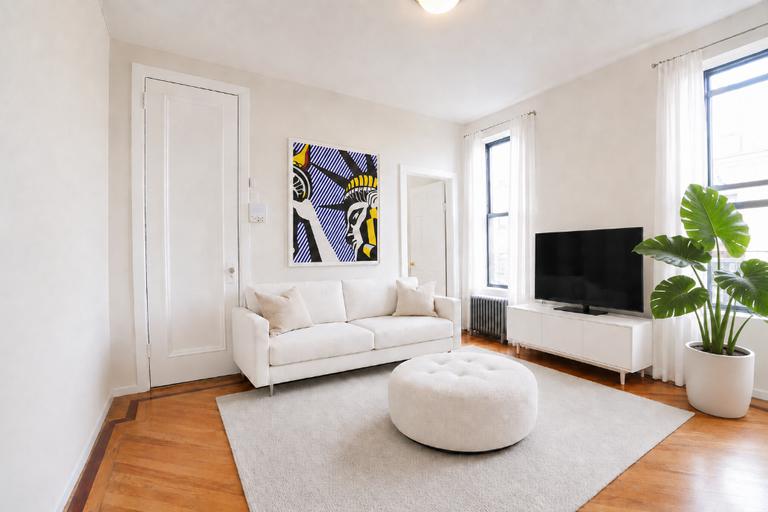 225 Central Park North 63 West Harlem New York NY 10026