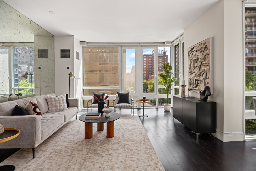 261 West 28th Street 6B Chelsea New York NY 10001