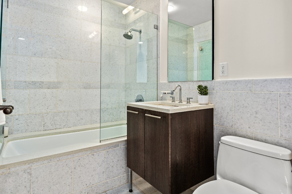 261 West 28th Street 6B Chelsea New York NY 10001