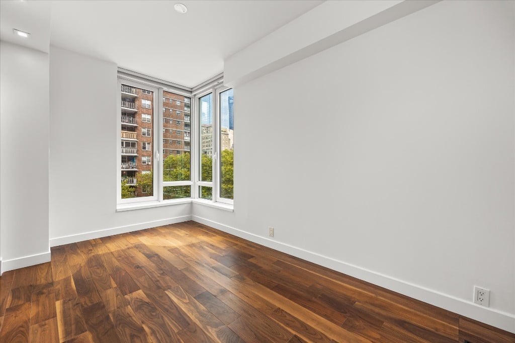 261 West 28th Street 6A Chelsea New York NY 10001