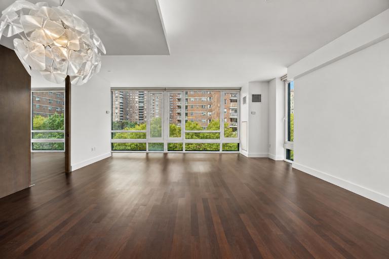 261 West 28th Street 6A Chelsea New York NY 10001