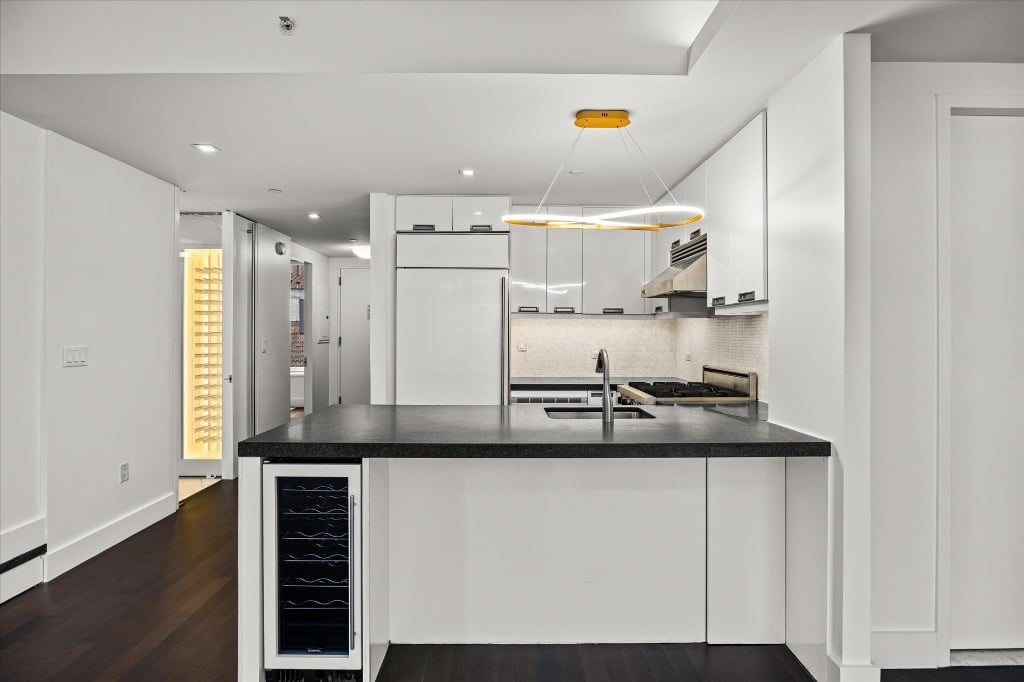 261 West 28th Street 6A Chelsea New York NY 10001