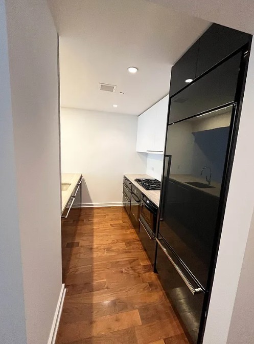 2 Northside Piers 15J Williamsburg Brooklyn NY 11249