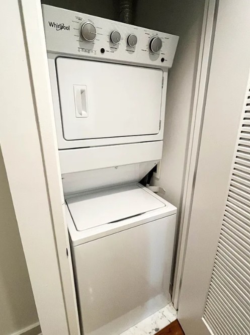 2 Northside Piers 15J Williamsburg Brooklyn NY 11249