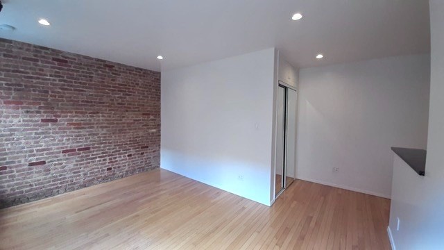 146 Sullivan Street 13 Soho New York NY 10012