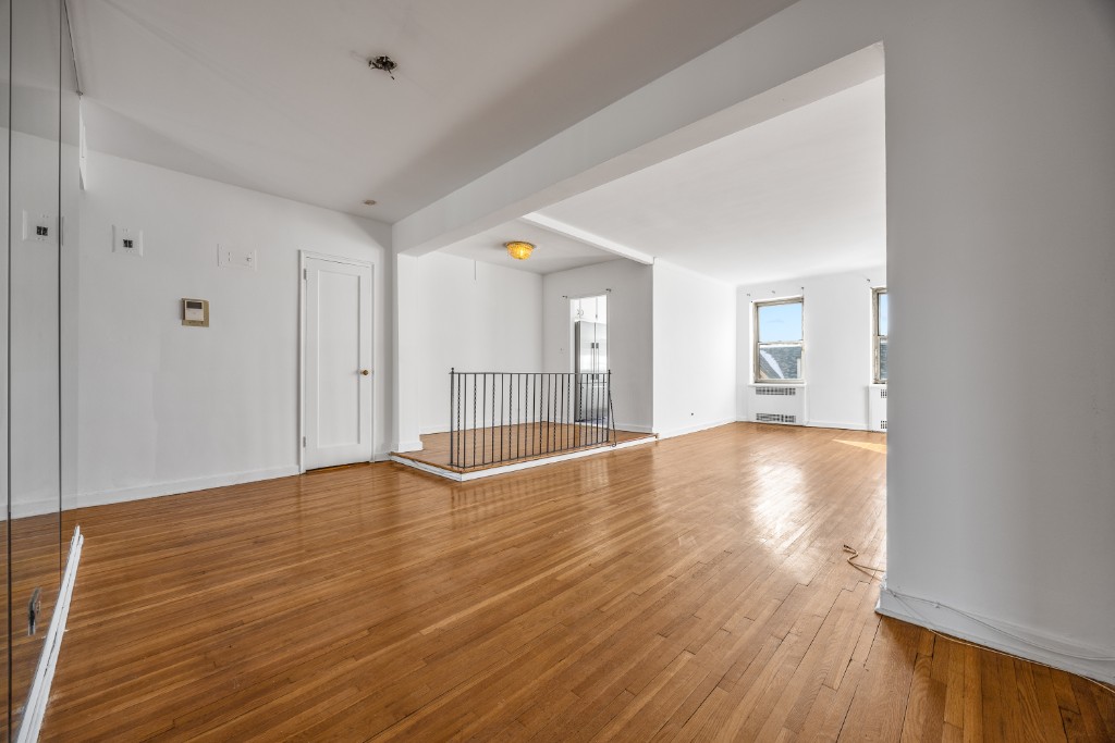 34-41 85th Street 3G Jackson Heights Queens NY 11372