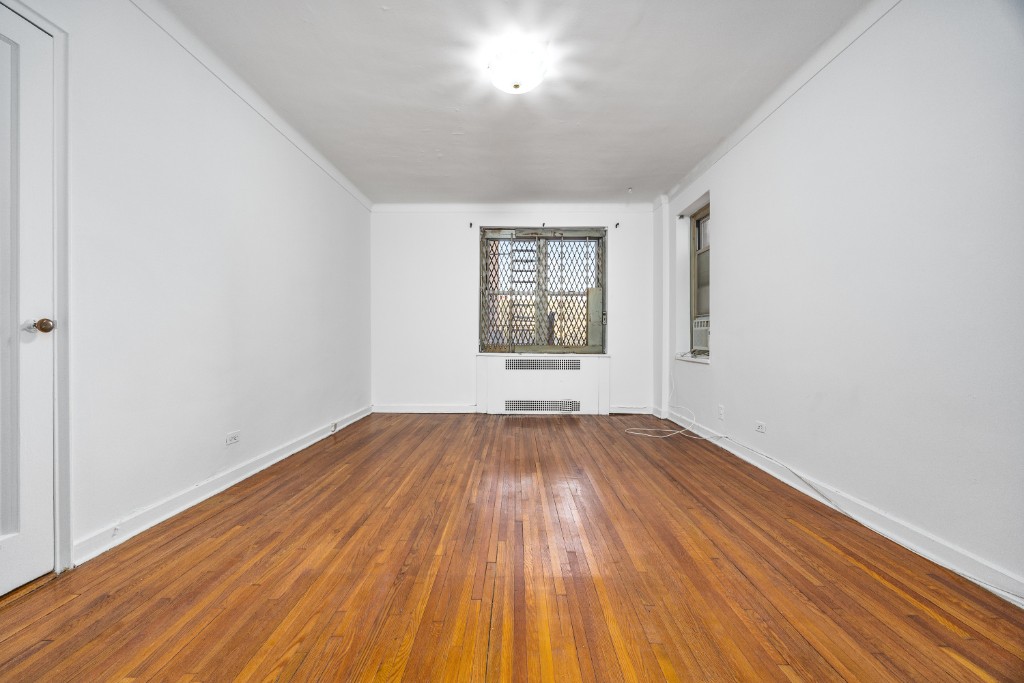 34-41 85th Street 3G Jackson Heights Queens NY 11372