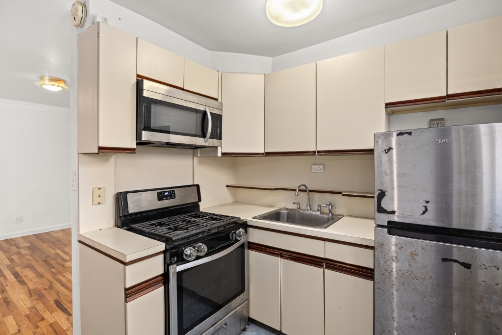 67-30 Clyde Street 6G Forest Hills Queens NY 11375