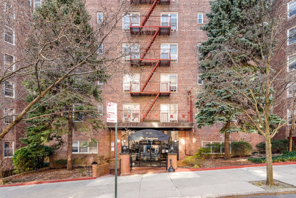 67-30 Clyde Street 6G Forest Hills Queens NY 11375