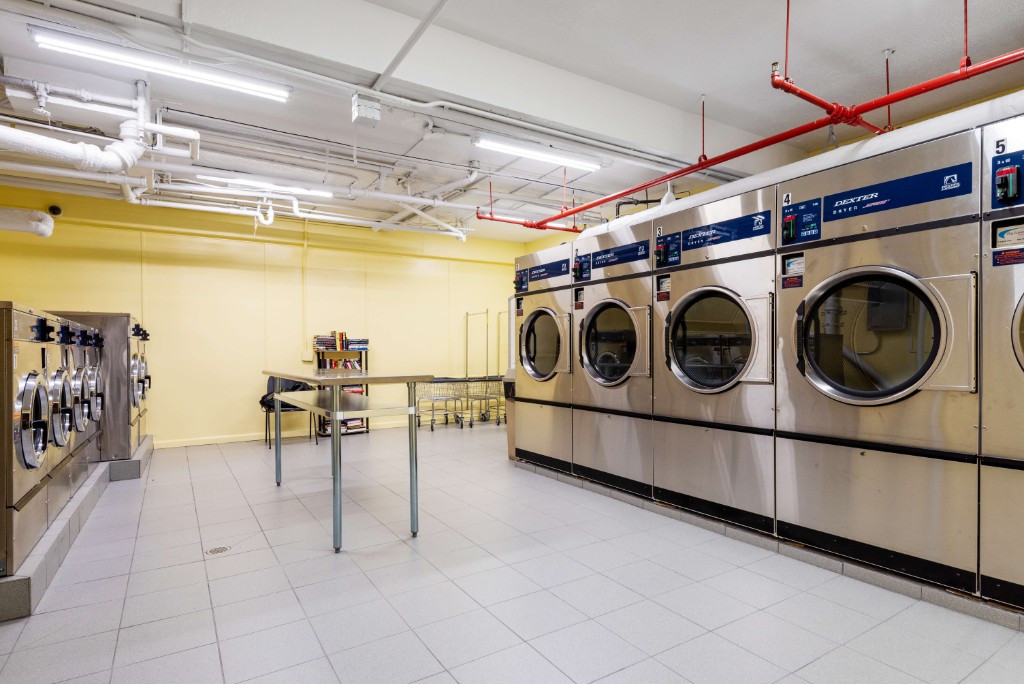 99-21 67th Road 1B Rego Park Queens NY 11375