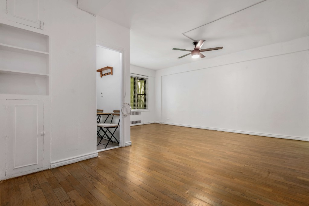 99-21 67th Road 1B Rego Park Queens NY 11375