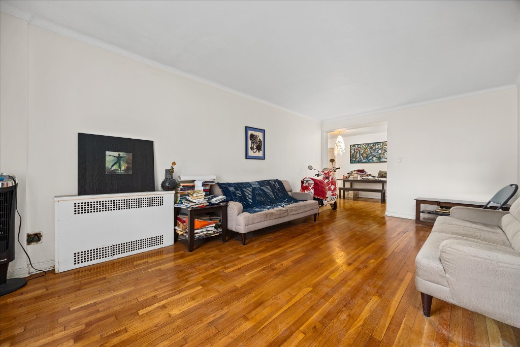 34-41 85th Street 1H Jackson Heights Queens NY 11372
