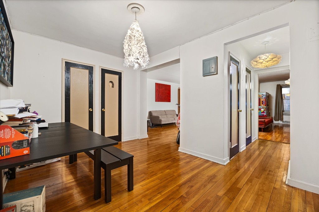 34-41 85th Street 1H Jackson Heights Queens NY 11372