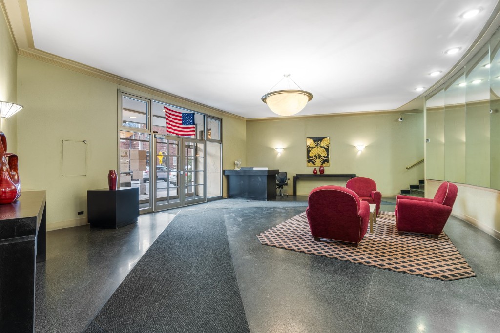 34-41 85th Street 1H Jackson Heights Queens NY 11372