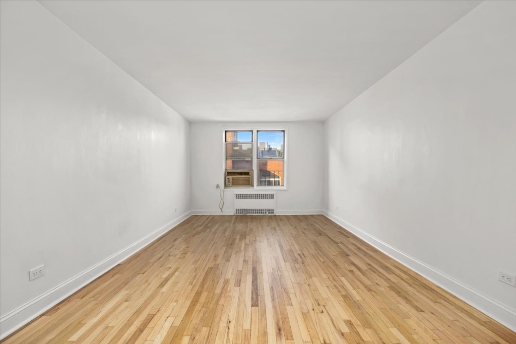 67-30 Clyde Street 3b Forest Hills Queens NY 11375