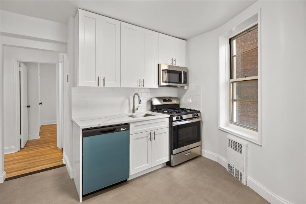 67-30 Clyde Street 3b Forest Hills Queens NY 11375