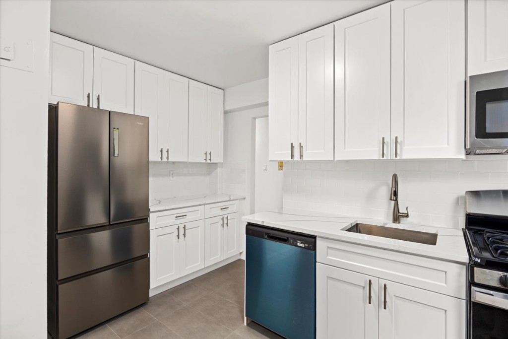 67-30 Clyde Street 3b Forest Hills Queens NY 11375