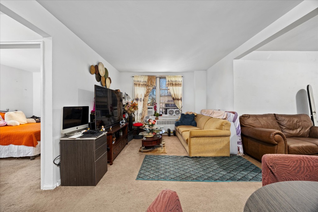 60-11 Broadway 3A Woodside Queens NY 11106