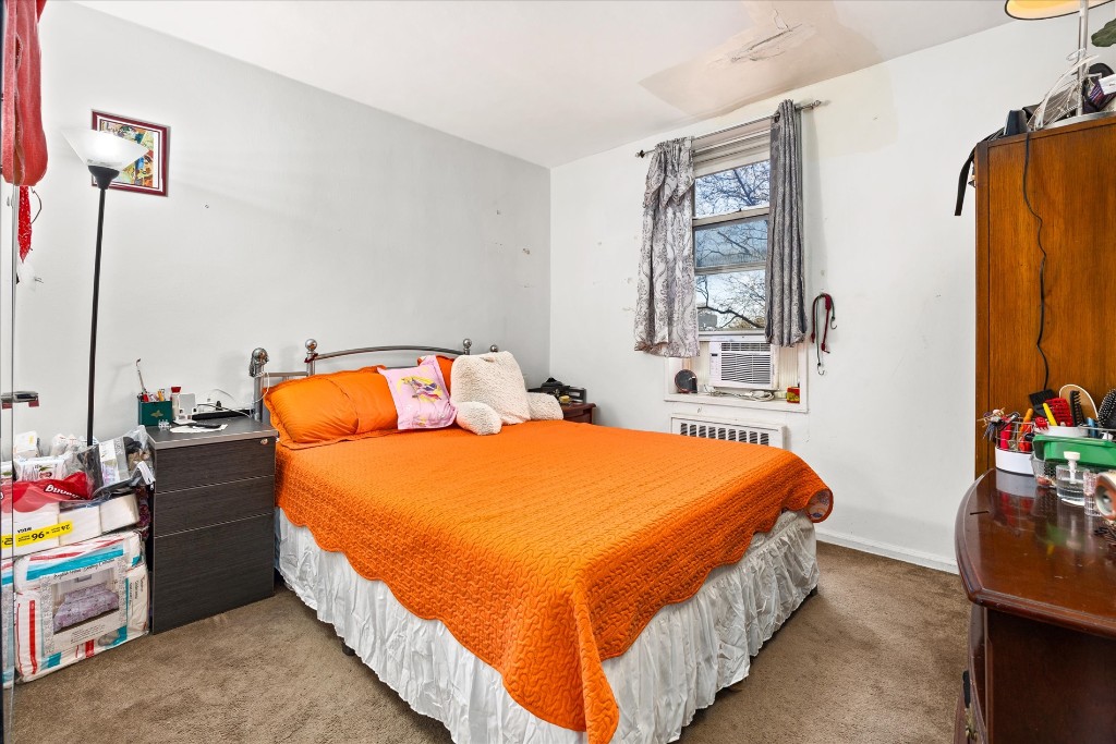 60-11 Broadway 3A Woodside Queens NY 11106